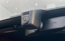 OEM dashcam voor Peugeot — onzichtbaar geïntegreerd naast de binnenspiegel